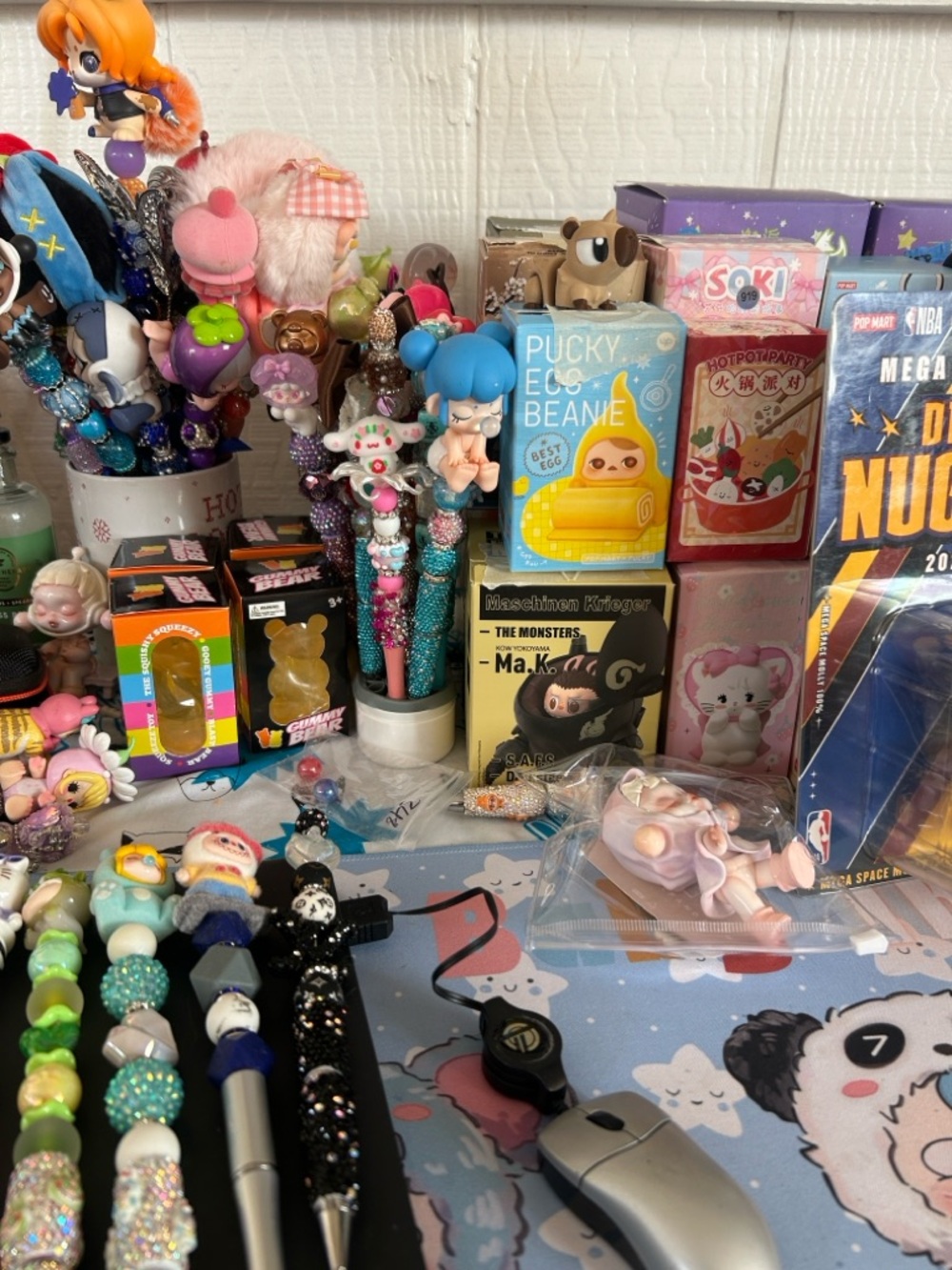 Beaded Rhinestone Pens & Luxury Toys - Picture 4 of 16